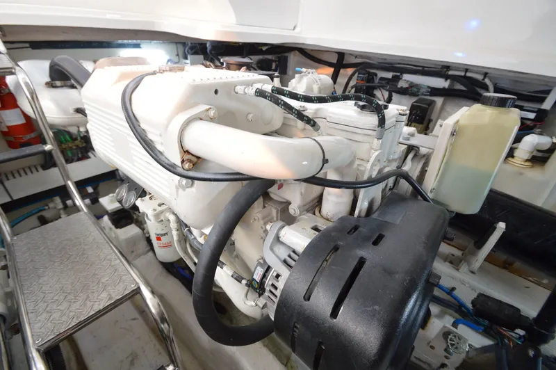 Slide: The Image of Sea Ray 44 Sundancer 2006 - 46