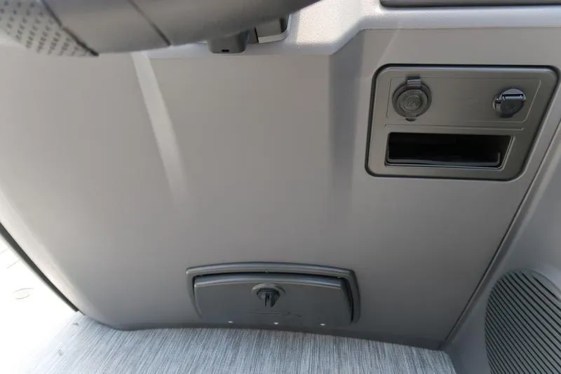 Slide: The Image of Dashboard controls of 2025 Bennington S Swingback 22 SSB boat interior. - 20