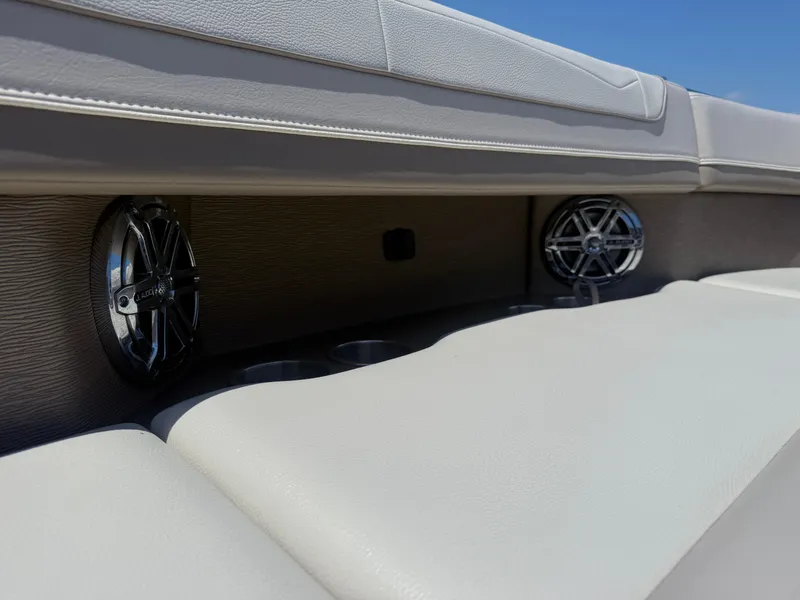 Slide: The Image of Formula 350 Crossover Bowrider OB 2019 - 111