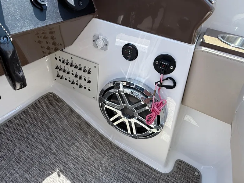 Slide: The Image of Formula 350 Crossover Bowrider OB 2019 - 130