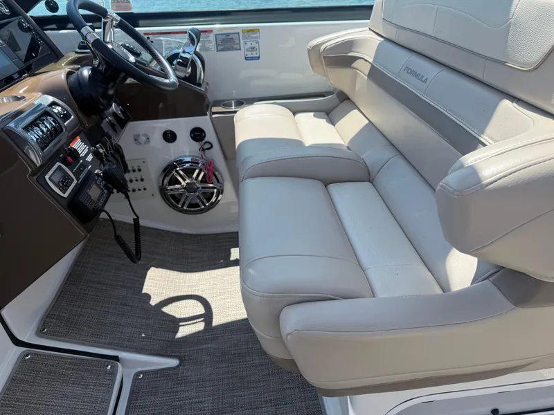 Slide: The Image of Formula 350 Crossover Bowrider OB 2019 - 137