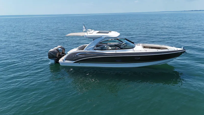 Slide: The Image of Formula 350 Crossover Bowrider OB 2019 - 159