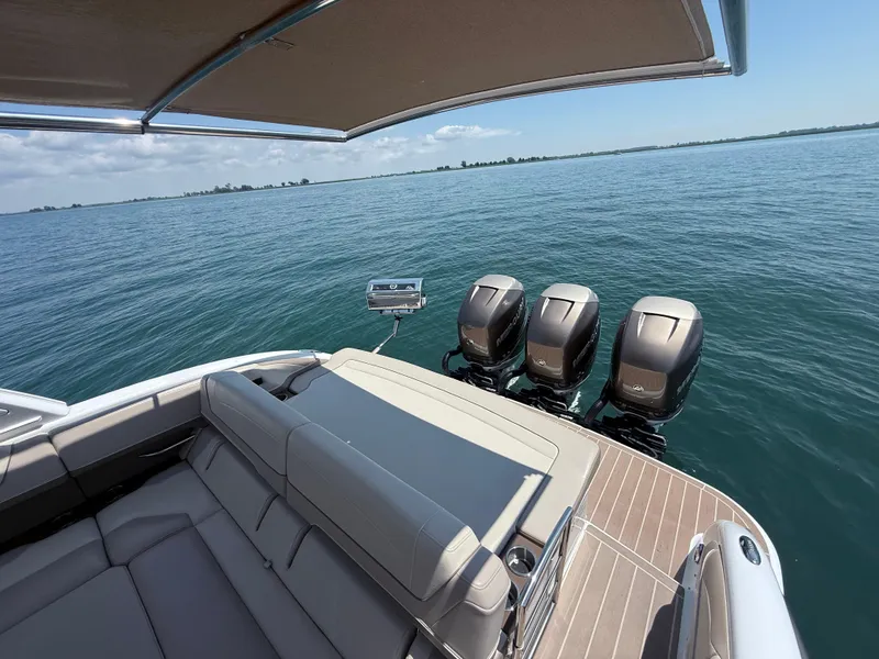 Slide: The Image of Formula 350 Crossover Bowrider OB 2019 - 167