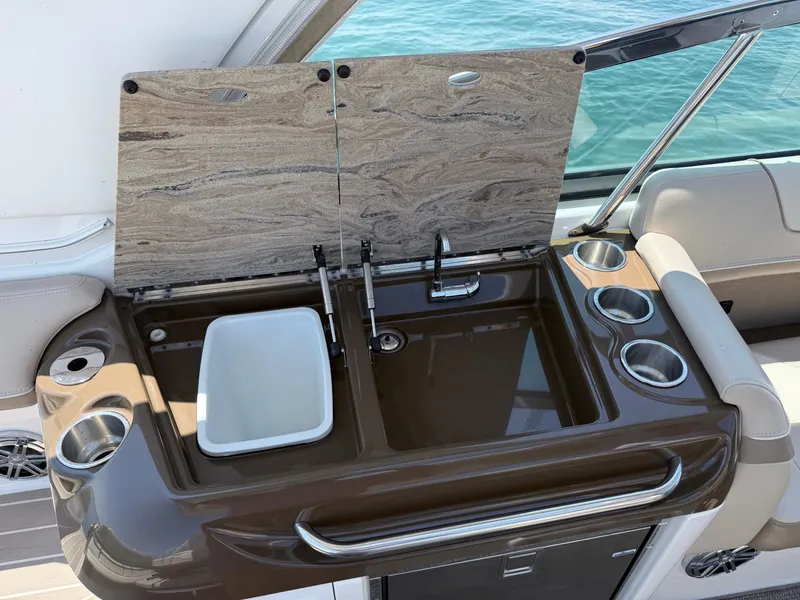 Slide: The Image of Formula 350 Crossover Bowrider OB 2019 - 172