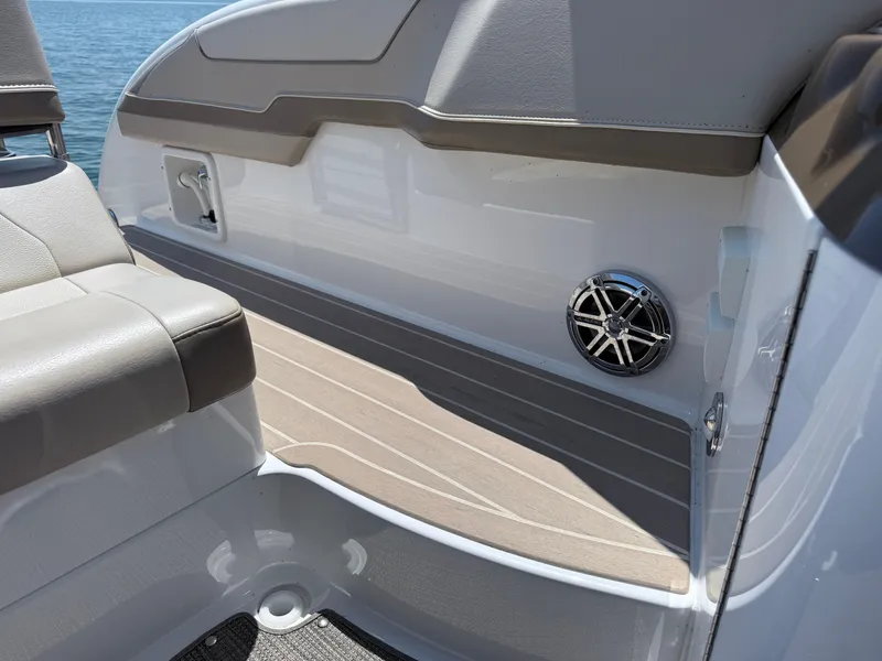 Slide: The Image of Formula 350 Crossover Bowrider OB 2019 - 178