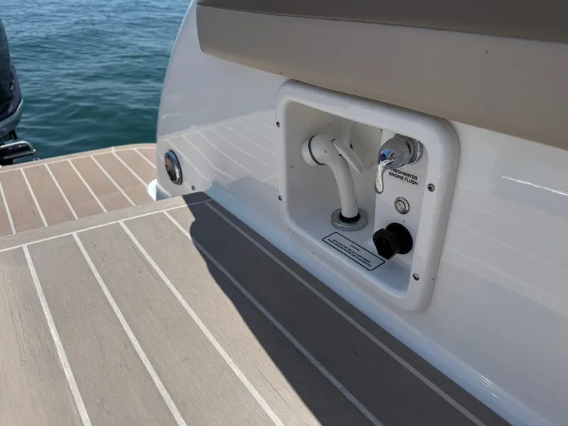 Slide: The Image of Formula 350 Crossover Bowrider OB 2019 - 181