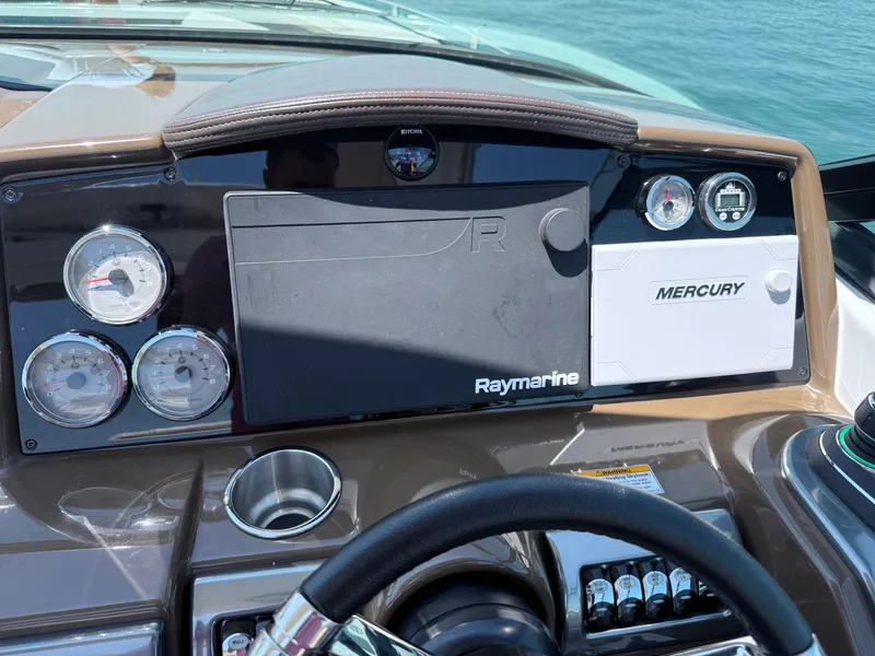 Slide: The Image of Formula 350 Crossover Bowrider OB 2019 - 185