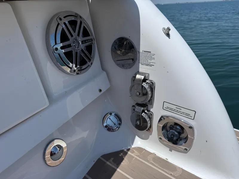 Slide: The Image of Formula 350 Crossover Bowrider OB 2019 - 188