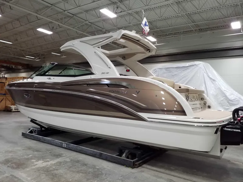 Slide: The Image of 2019 Formula 350 Crossover Bowrider OB in a showroom, side view. - 4