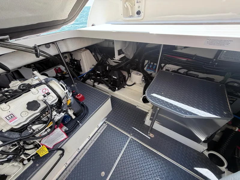 Slide: The Image of Formula 350 Crossover Bowrider OB 2019 - 79