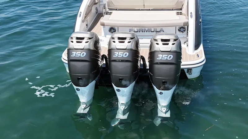 Slide: The Image of Formula 350 Crossover Bowrider OB 2019 - 89