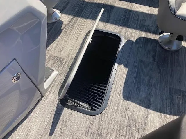 Slide: The Image of Viaggio X22S Swing "Bed" Model 2026 - 11