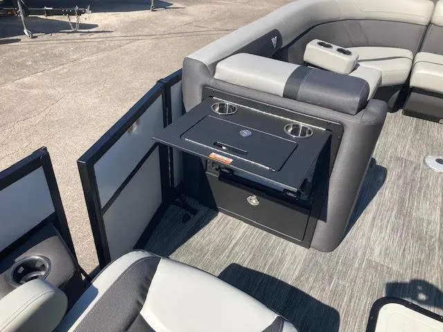 Slide: The Image of Viaggio X22S Swing "Bed" Model 2026 - 15