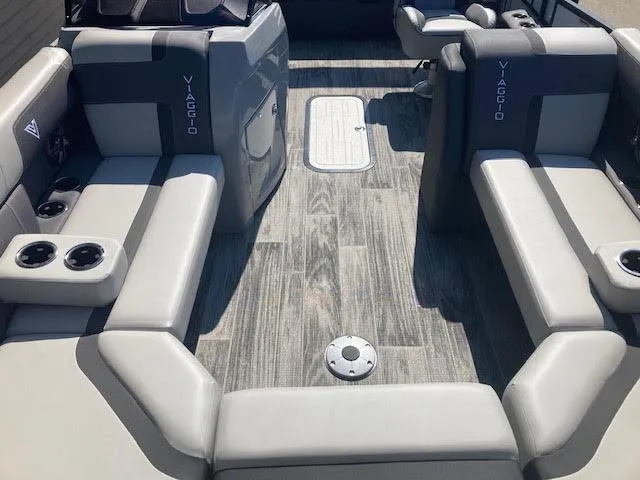 Slide: The Image of Viaggio X22S Swing "Bed" Model 2026 - 17