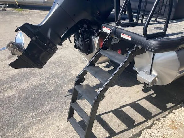 Slide: The Image of Viaggio X22S Swing "Bed" Model 2026 - 5