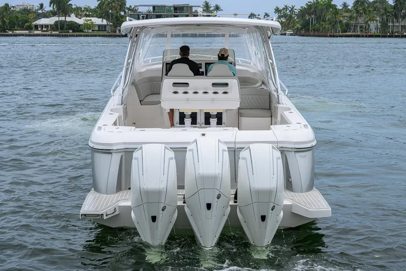 Slide: The Image of 2023 Intrepid 41 Valor - 39