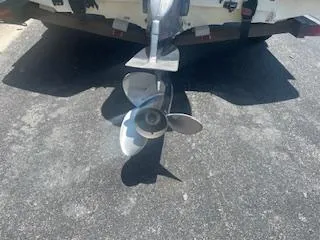 Slide: The Image of Propeller of 1999 G3 Pro G185 boat on asphalt surface. - 4