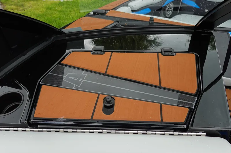 Slide: The Image of 2023 Axis T250 boat interior with sleek design and modern features. - 27