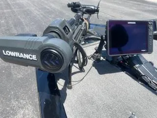 Slide: The Image of 2017 Tracker Pro Team 195 TXW with Lowrance fishfinder and trolling motor. - 4