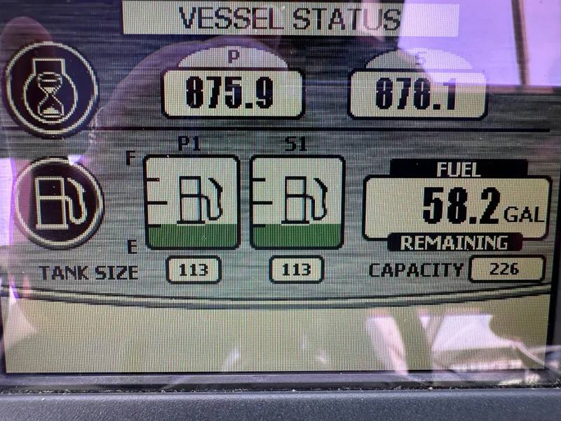 Slide: The Image of Display screen showing vessel status and fuel levels for 2005 Sea Ray 340 Sundancer. - 43