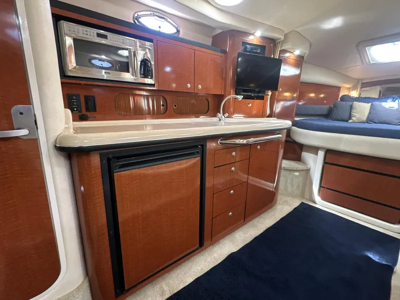 Slide: The Image of Sea Ray 340 Sundancer 2005 - 61
