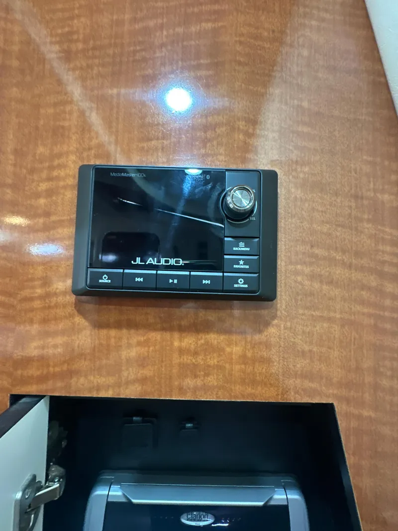 Slide: The Image of Sea Ray 340 Sundancer 2005 - 72