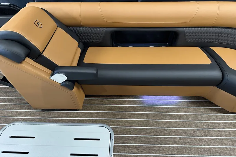 Slide: The Image of Premier 250 Solaris 2026 - 49