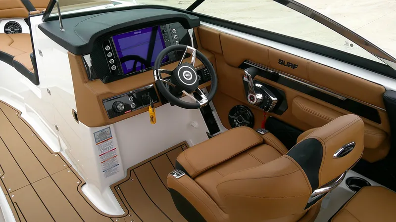 Slide: The Image of Chaparral 26 Surf 2025 - 9