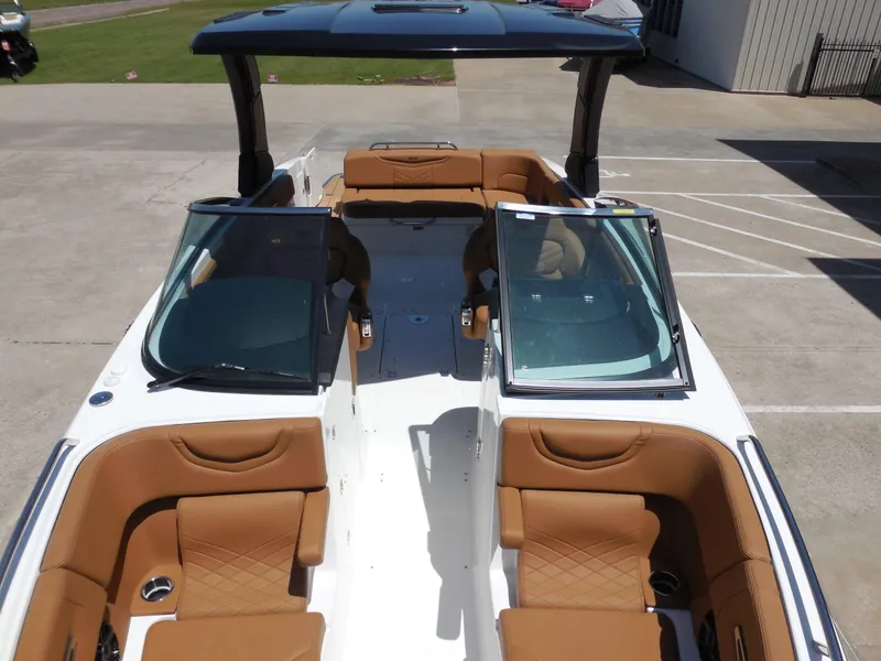 Slide: The Image of Chaparral 307 SSX 2025 - 13