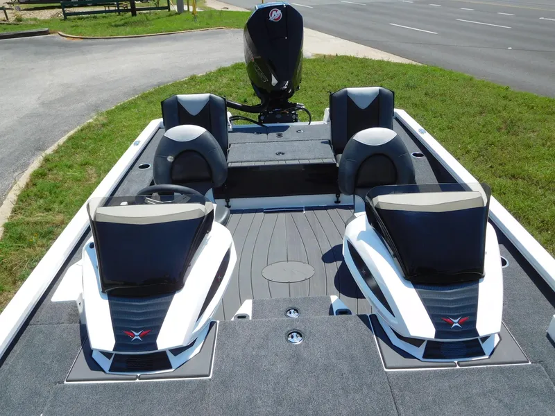 Slide: The Image of Vexus AVX 1985s 2025 - 4