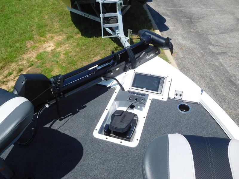 Slide: The Image of Vexus AVX 1985s 2025 - 8