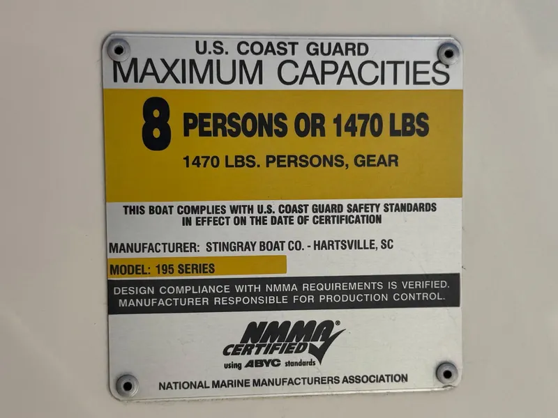 Slide: The Image of 2006 Stingray 195 LR capacity plate, U.S. Coast Guard certified for 8 persons or 1470 lbs. - 20