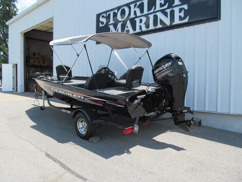Slide: The Image of 2019 Tracker Pro Team 175 TXW boat with Mercury engine at Stokley Marine. - 14