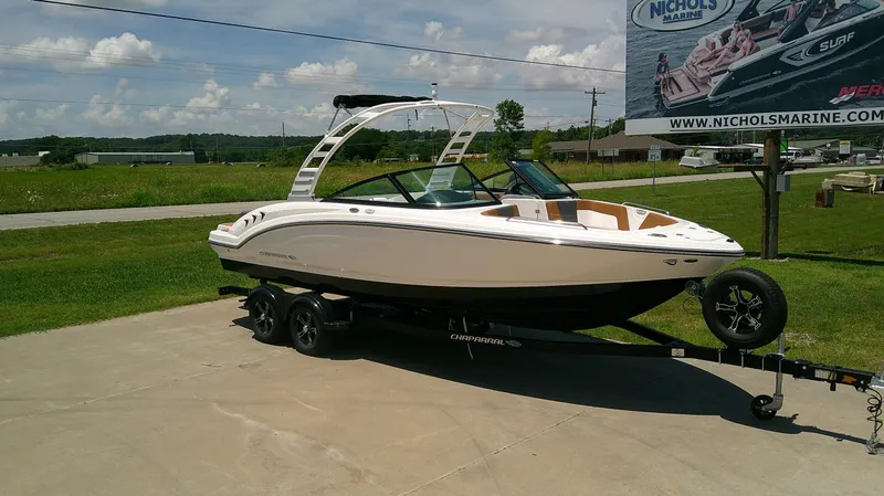 Slide: The Image of Chaparral 23 SSi 2025 - 3