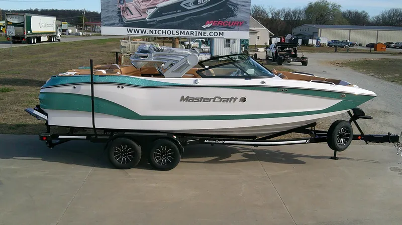 The Image of MasterCraft X24 2025 - 1