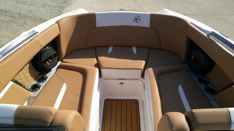 Slide: The Image of MasterCraft X24 2025 - 10