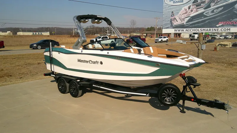 Slide: The Image of MasterCraft X24 2025 - 3