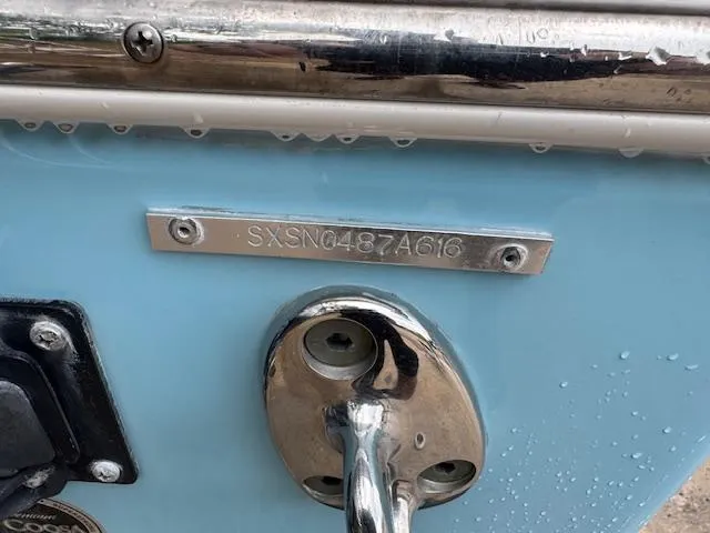 Slide: The Image of 2016 Sea Hunt Gamefish 27 boat hull identification number plate. - 7