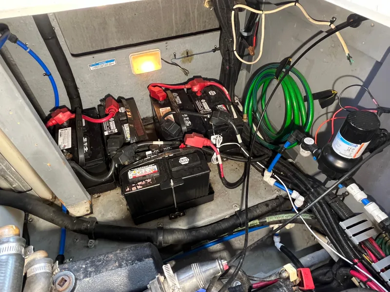 Slide: The Image of Sea Ray Sundancer 400 1999 - 57