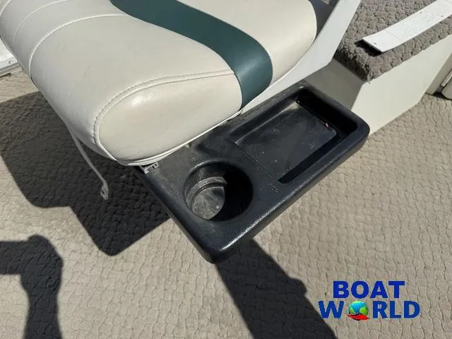 Slide: The Image of Lowe Suncruiser Trinidad 204 2005 - 16