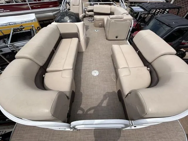 Slide: The Image of Sun Tracker SportFish™ 22 DLX 2019 - 5