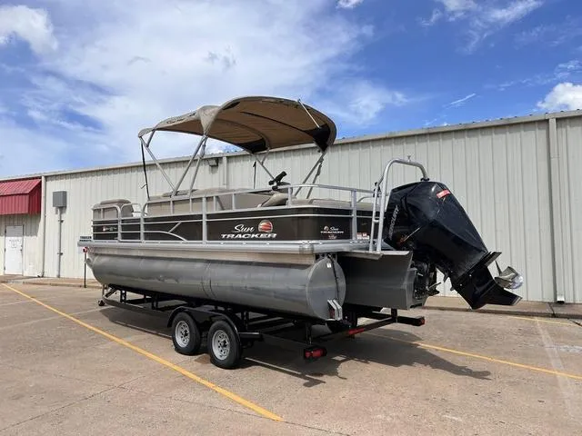 Slide: The Image of Sun Tracker SportFish™ 22 DLX 2019 - 3