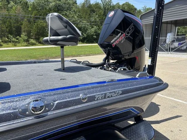 Slide: The Image of Phoenix Bass Boats 721 Pro XP 2023 - 11