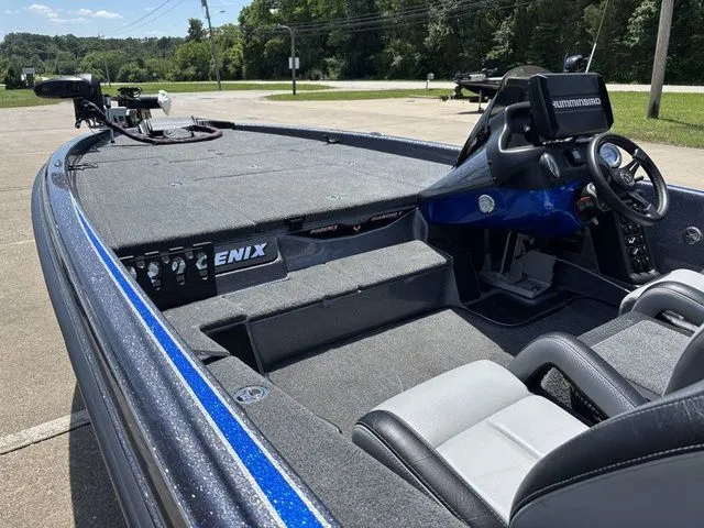 Slide: The Image of Phoenix Bass Boats 721 Pro XP 2023 - 12