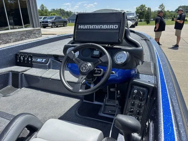 Slide: The Image of Phoenix Bass Boats 721 Pro XP 2023 - 5