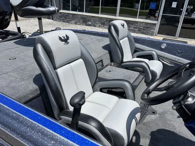 Slide: The Image of Phoenix Bass Boats 721 Pro XP 2023 - 6