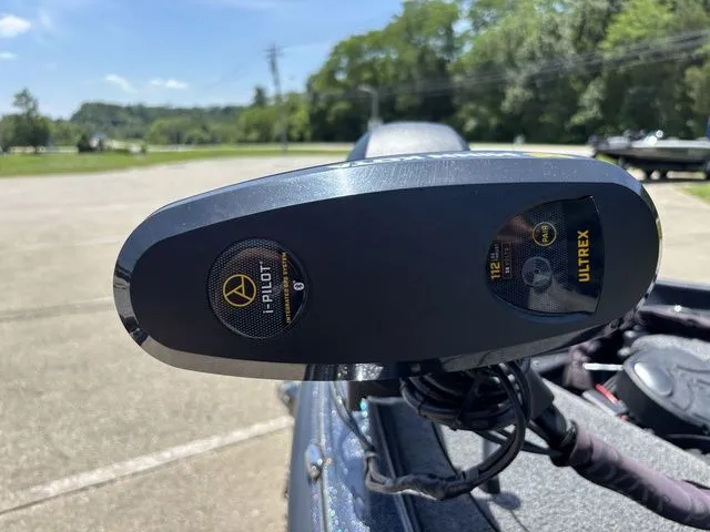 Slide: The Image of Phoenix Bass Boats 721 Pro XP 2023 - 9