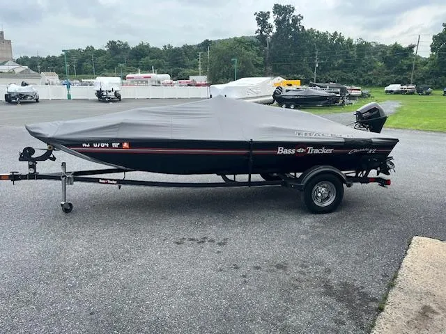 Slide: The Image of Tracker Bass Tracker Classic XL 2021 - 7