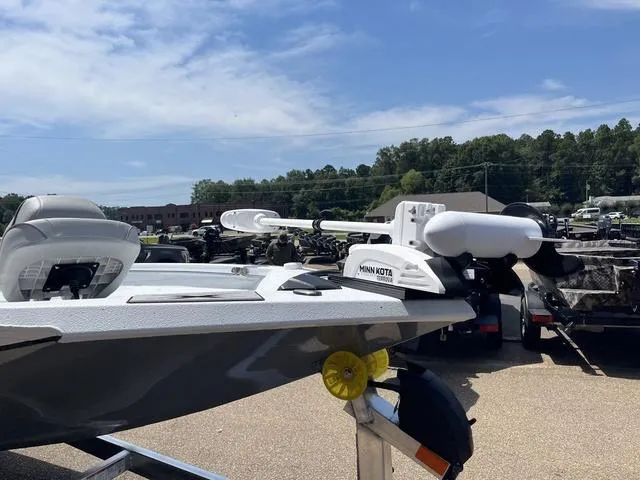 Slide: The Image of Xpress H22B 2026 - 8