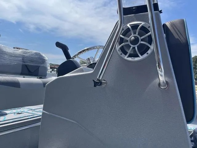 Slide: The Image of Xpress H22B 2025 - 13